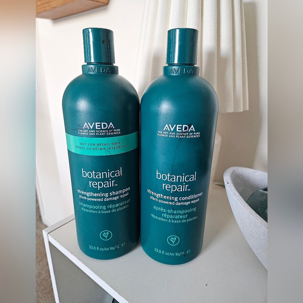 Aveda Botanical Repair Strenghtening Shampoo and Conditioner Duo 1L